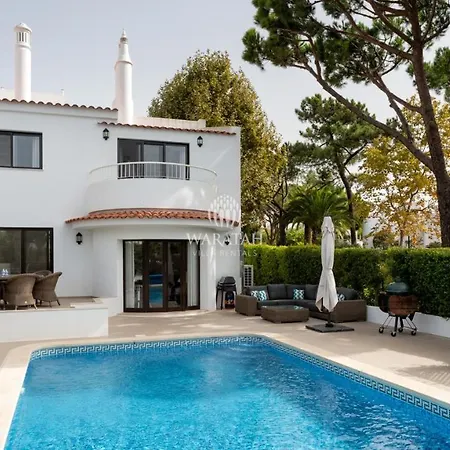 Lucy Quinta do Lago